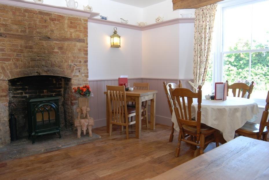 Old Riverview Guest House Earith 외부 사진